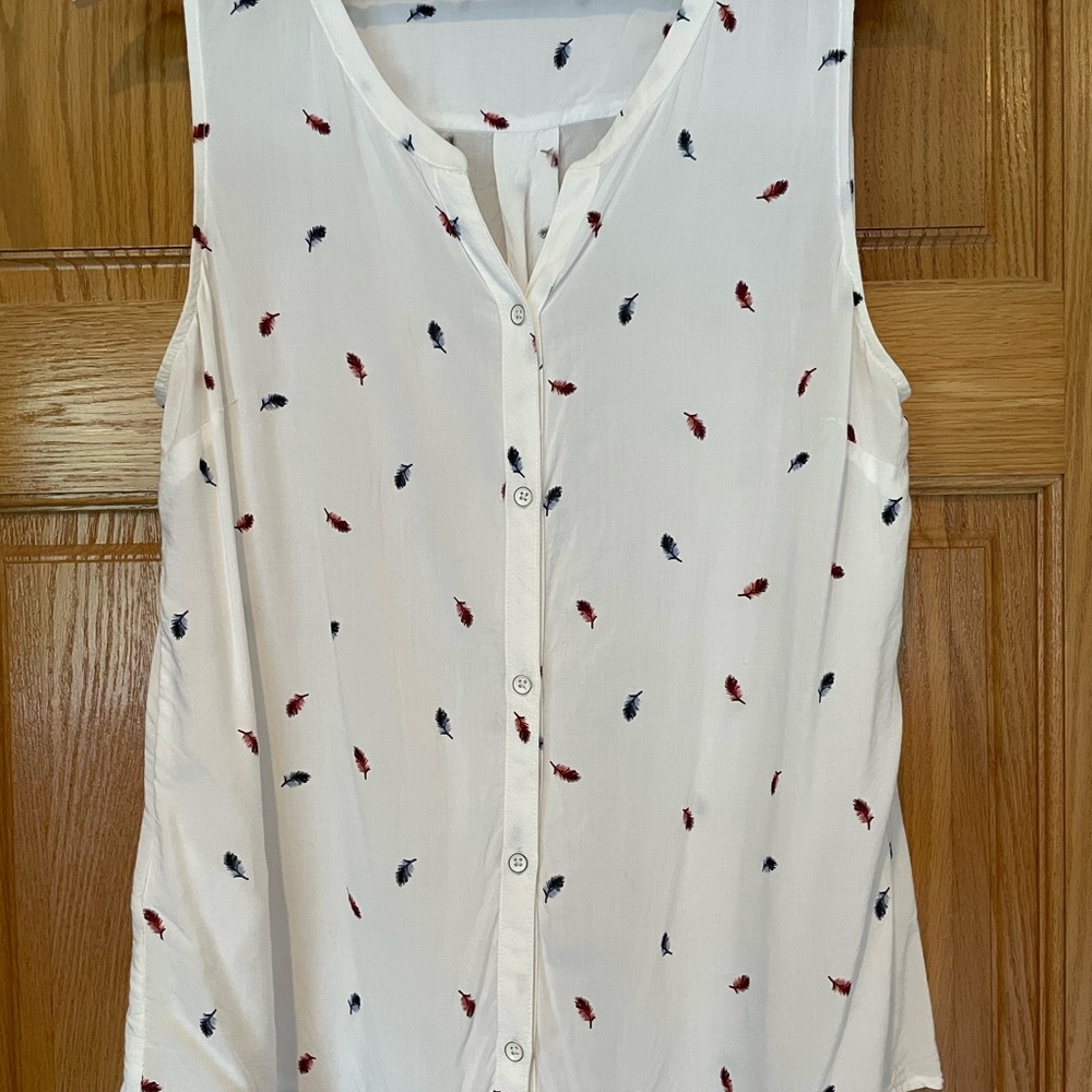 Eddie Bauer White Sleeveless Blouse with Feather Print | Size Large
